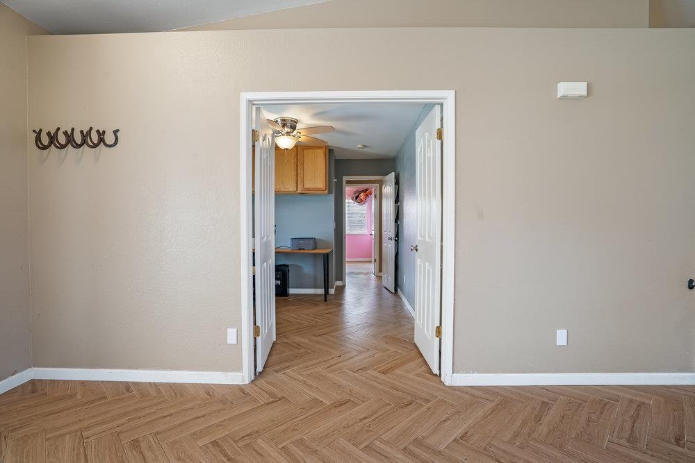 Detail Gallery Image 19 of 50 For 2130 Pecan Ct, Hollister,  CA 95023 - 4 Beds | 2 Baths