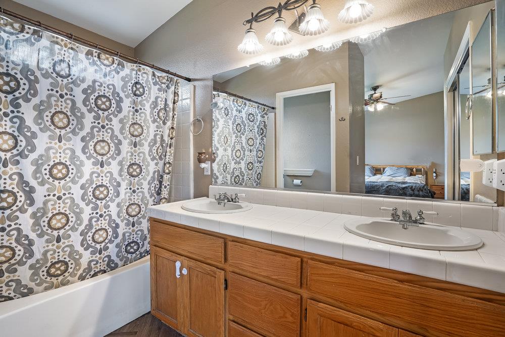 Detail Gallery Image 25 of 50 For 2130 Pecan Ct, Hollister,  CA 95023 - 4 Beds | 2 Baths