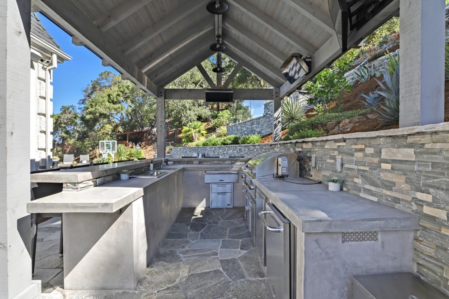 Detail Gallery Image 60 of 88 For 16515 S Kennedy Rd, Los Gatos,  CA 95030 - 6 Beds | 4/1 Baths