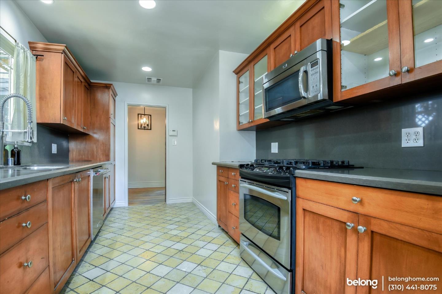 Detail Gallery Image 11 of 35 For 11386 Tenino Ave, Los Angeles,  CA 90066 - 3 Beds | 1 Baths