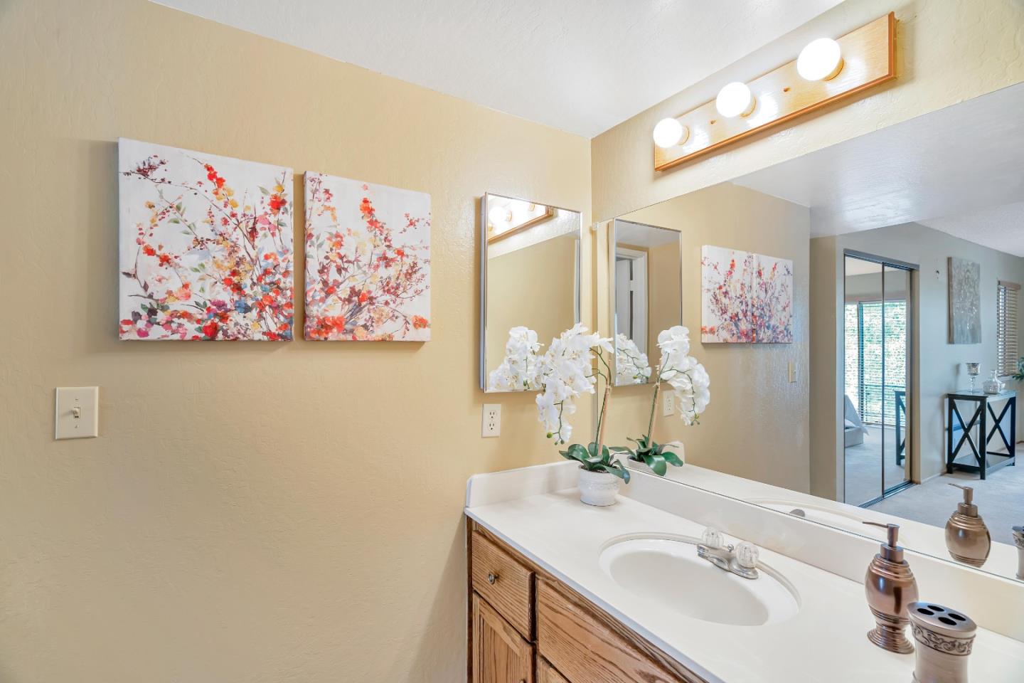 Detail Gallery Image 25 of 38 For 16965 Susan Ct, Morgan Hill,  CA 95037 - 2 Beds | 2/1 Baths
