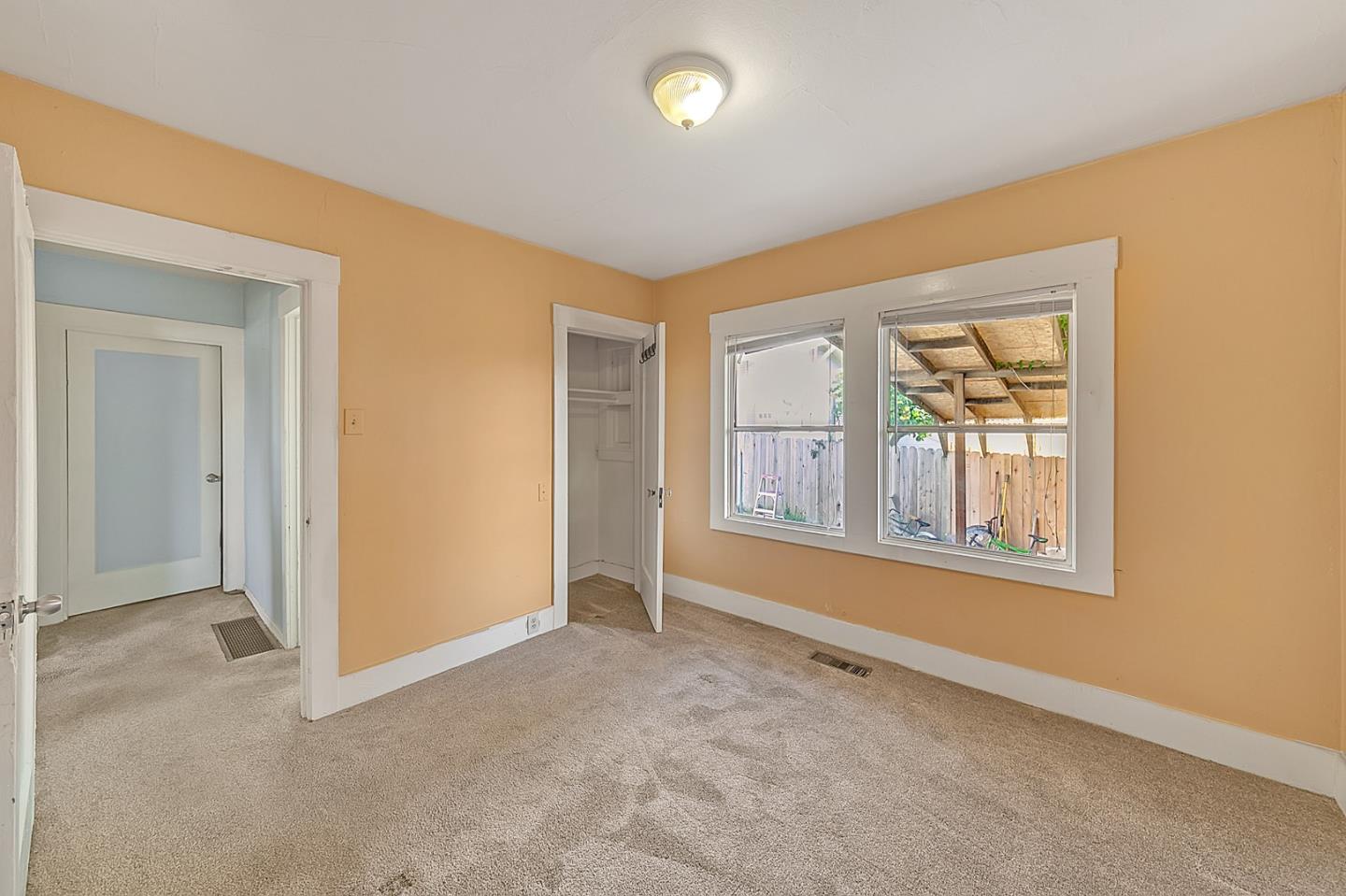 Detail Gallery Image 14 of 23 For 1515 Hampel St, Oakland,  CA 94602 - 2 Beds | 1 Baths