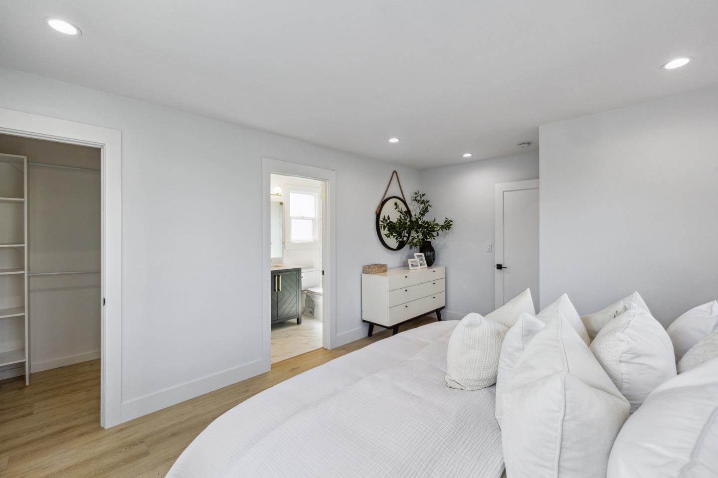 Detail Gallery Image 20 of 47 For 15 Otsego Ave, San Francisco,  CA 94112 - 4 Beds | 2 Baths