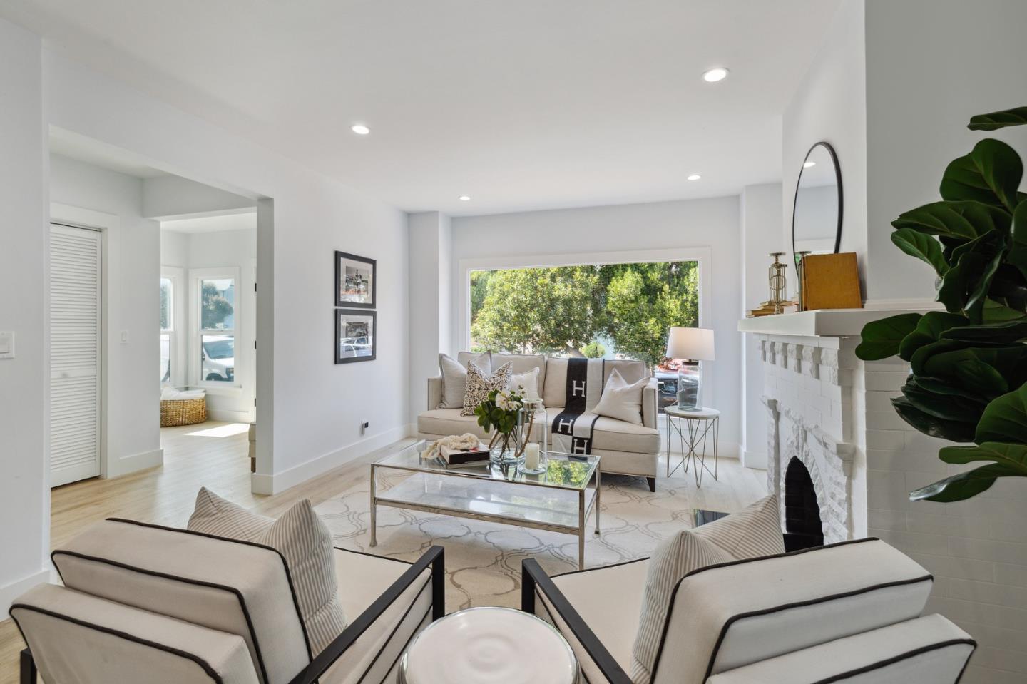 Detail Gallery Image 5 of 47 For 15 Otsego Ave, San Francisco,  CA 94112 - 4 Beds | 2 Baths