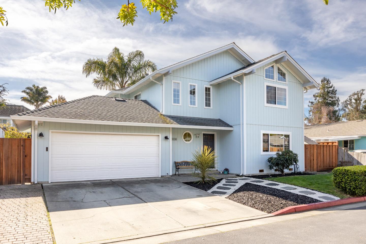 Detail Gallery Image 1 of 1 For 3330 Sheila Ct, Santa Cruz,  CA 95062 - 3 Beds | 2/1 Baths