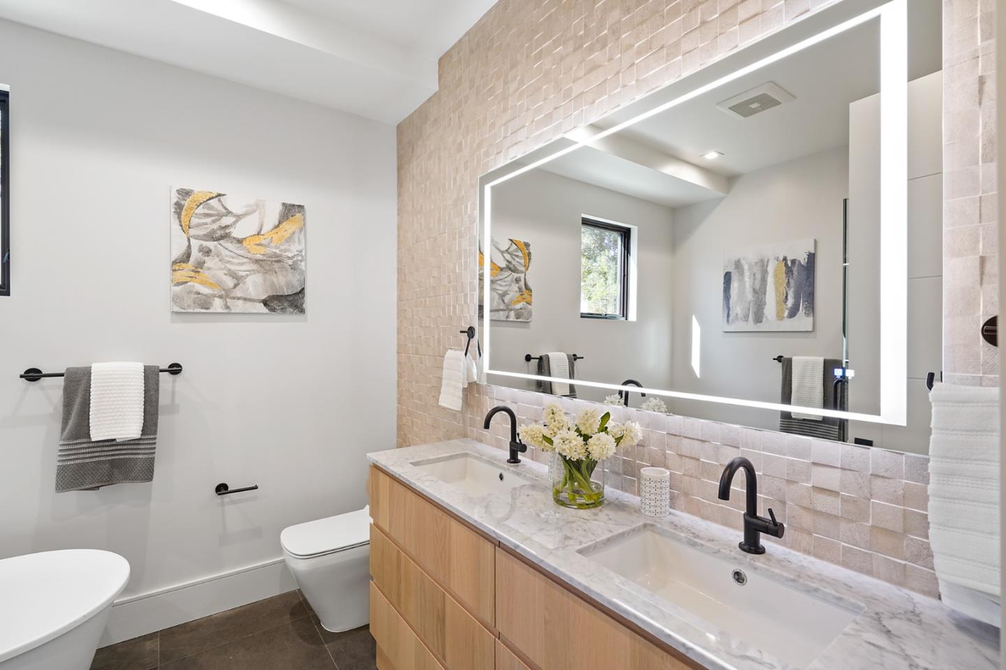 Detail Gallery Image 39 of 70 For 543 Tennyson Ave, Palo Alto,  CA 94301 - 6 Beds | 6/1 Baths