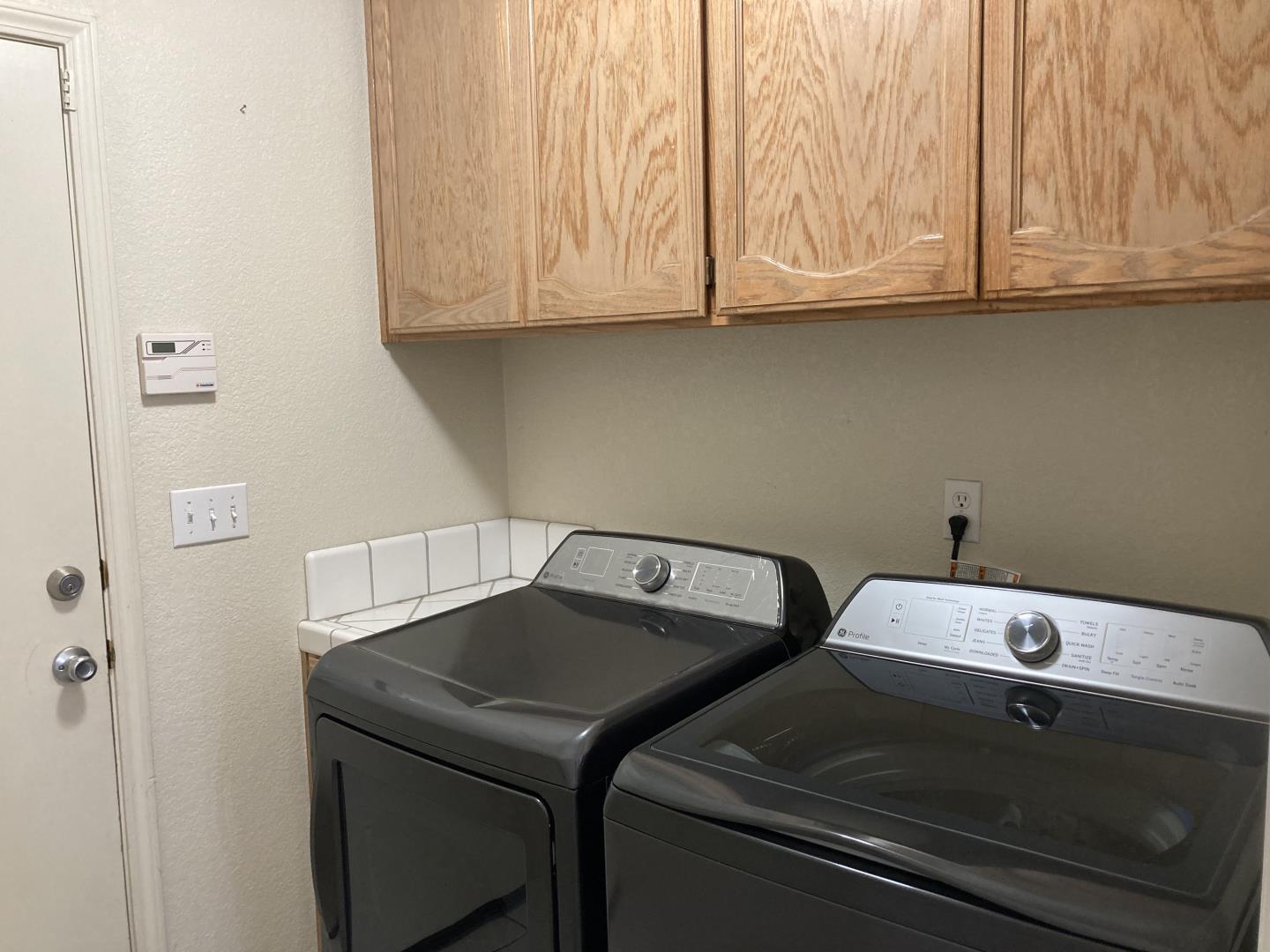 660 Mission Ridge Dr, Manteca, CA 95337 3 Beds 2 Baths (Active