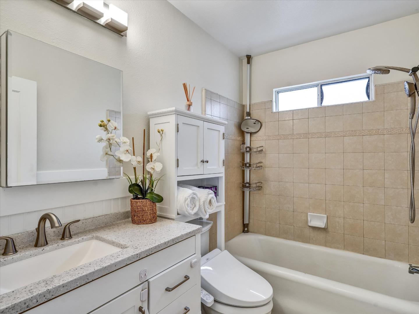 Detail Gallery Image 22 of 31 For 1661 W Harding Way, Stockton,  CA 95203 - 2 Beds | 1 Baths