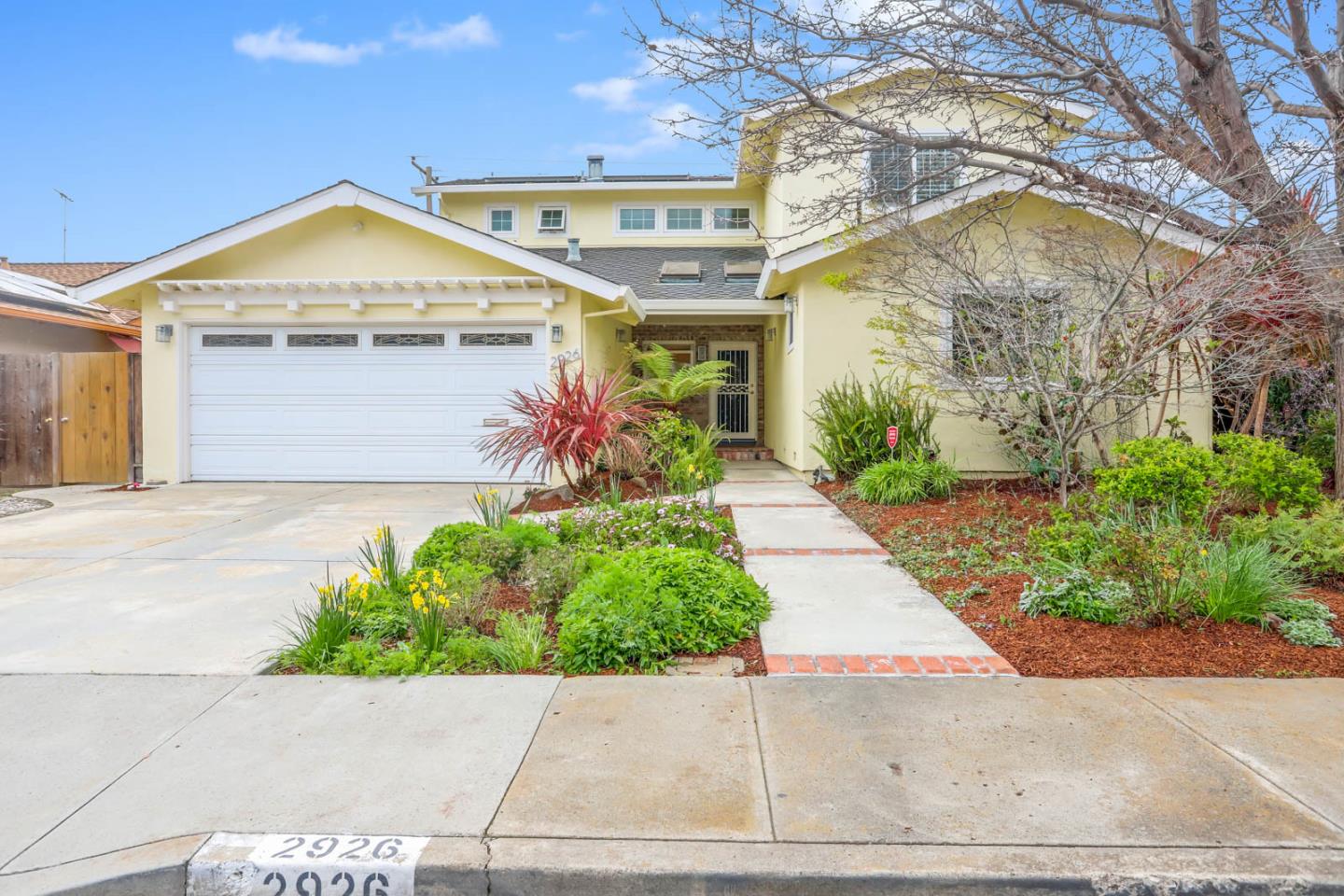 2926 Taper Ave, Santa Clara, CA 95051