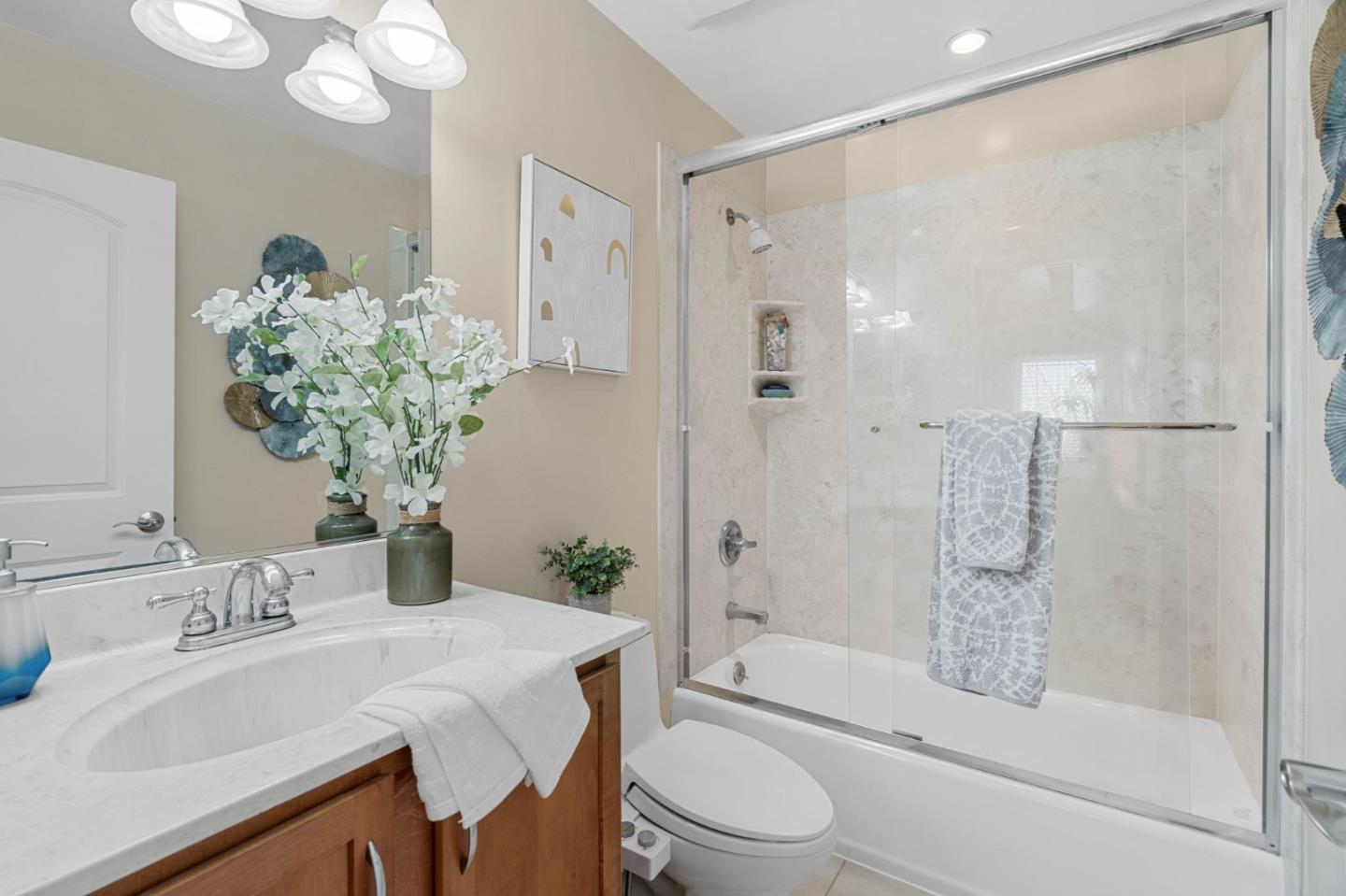 Detail Gallery Image 21 of 29 For 108 Balbach St #13,  San Jose,  CA 95110 - 3 Beds | 2/1 Baths