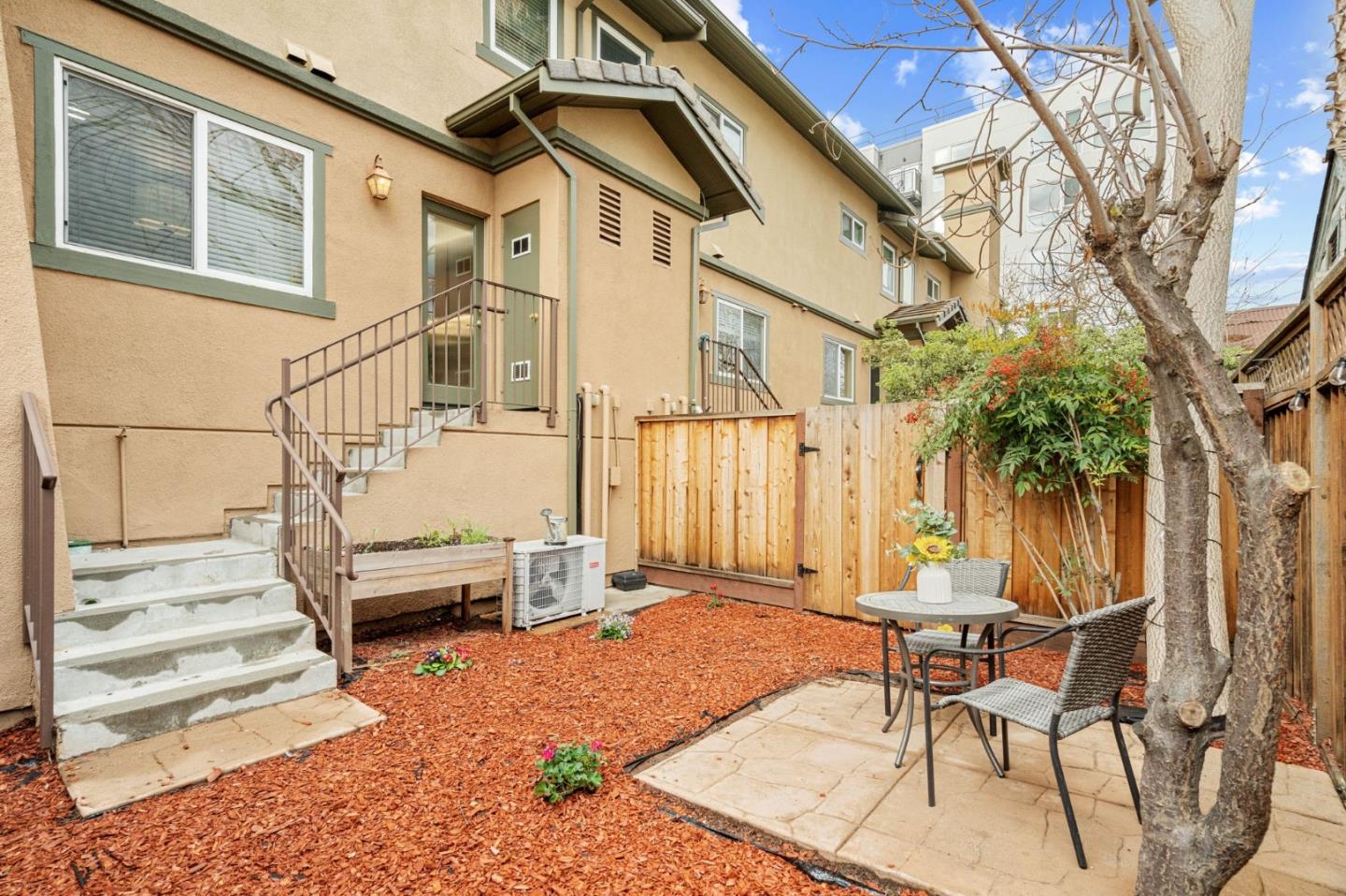 Detail Gallery Image 27 of 29 For 108 Balbach St #13,  San Jose,  CA 95110 - 3 Beds | 2/1 Baths