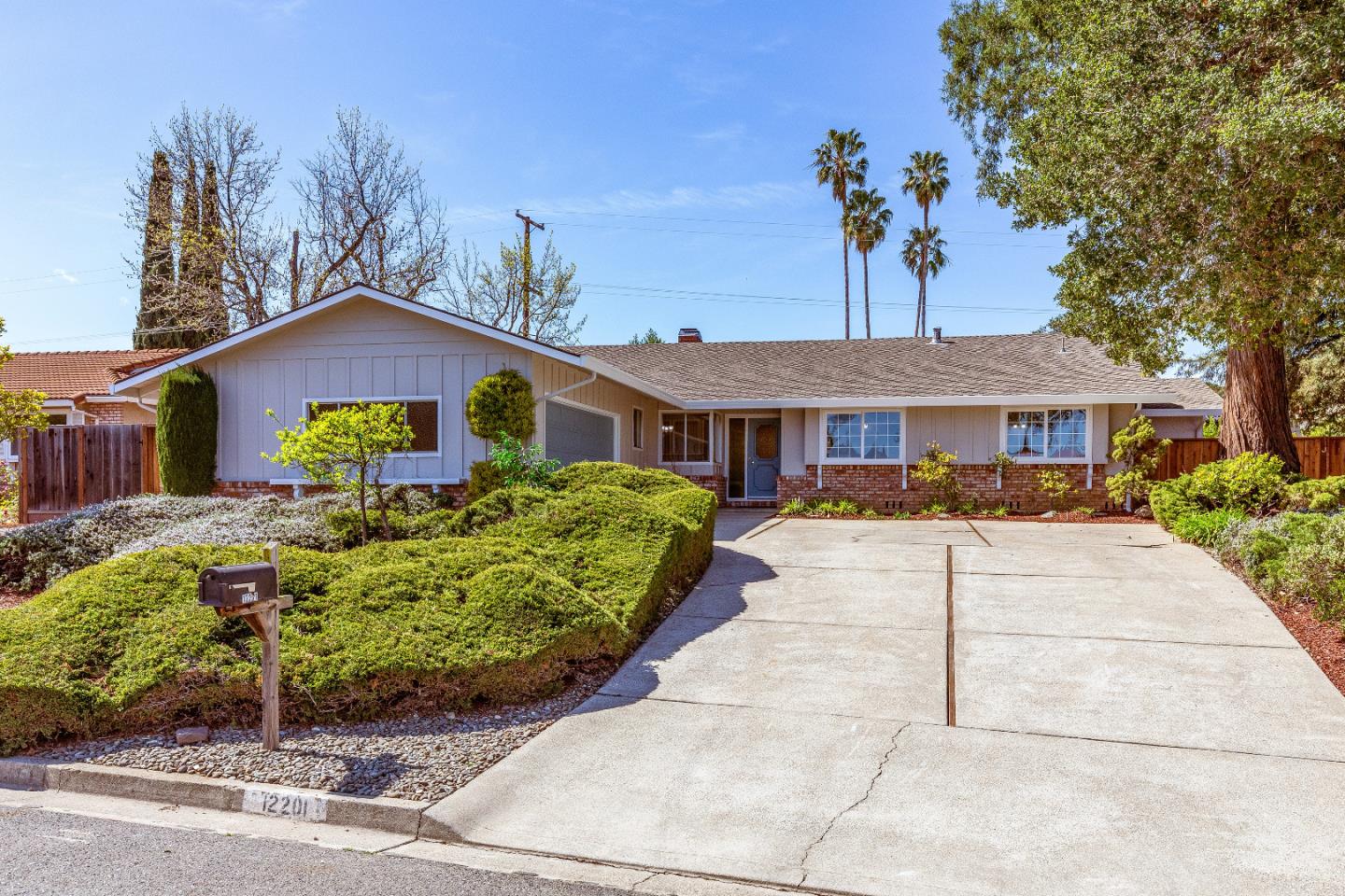 Photo of 12201 VIEWOAK Drive, Saratoga, CA 95070