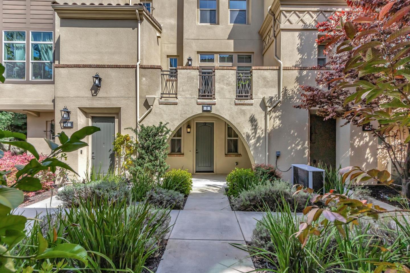 Detail Gallery Image 1 of 1 For 146 Bayto Pl #3,  Santa Clara,  CA 95051 - 3 Beds | 2/1 Baths