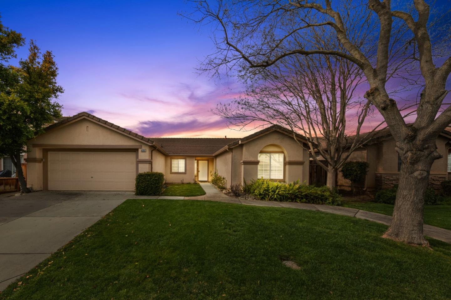 Detail Gallery Image 1 of 1 For 6351 Blackberry Ct, Gilroy,  CA 95020 - 3 Beds | 3 Baths