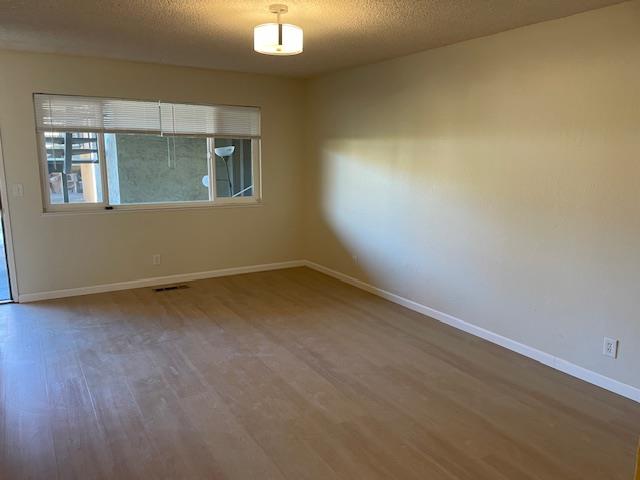 Detail Gallery Image 2 of 18 For 4416 Moorpark Ave #2,  San Jose,  CA 95129 - 2 Beds | 1 Baths