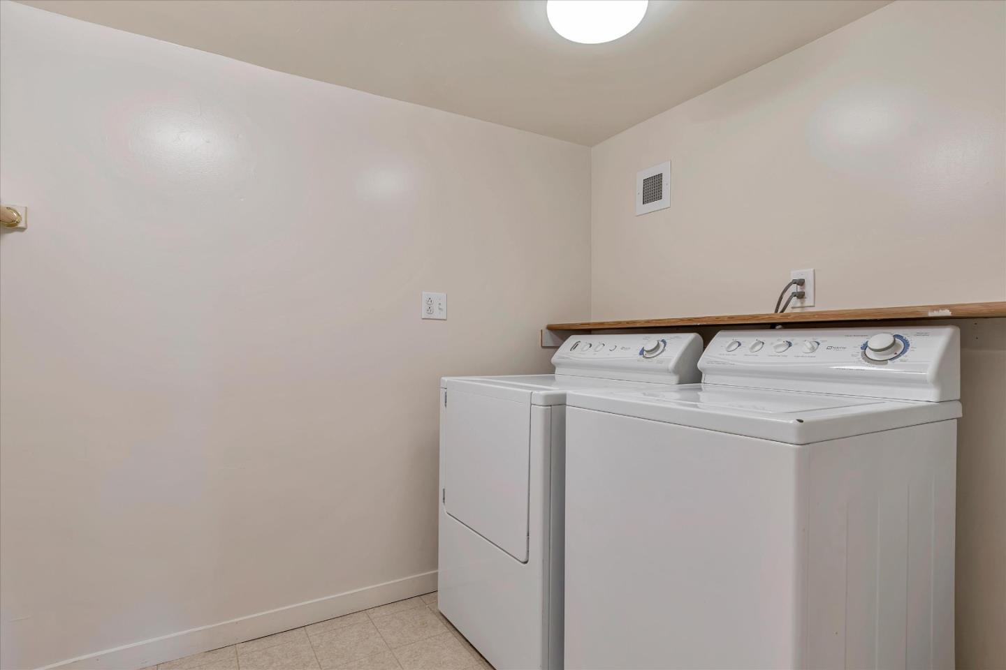 Detail Gallery Image 27 of 51 For 51 Miguel St, San Francisco,  CA 94131 - 2 Beds | 2 Baths