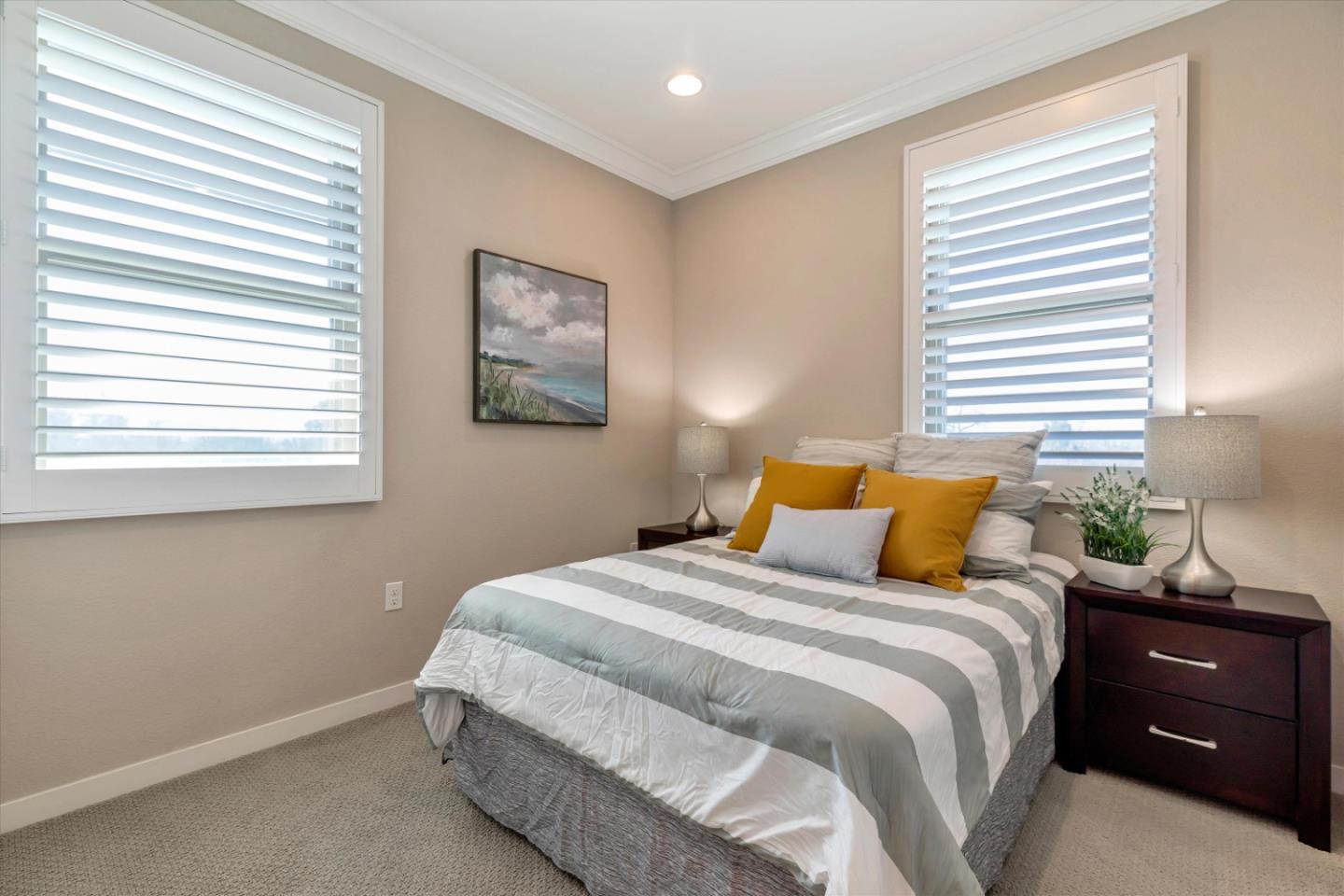 Detail Gallery Image 36 of 56 For 1002 Foxglove Pl, San Jose,  CA 95131 - 4 Beds | 3/1 Baths