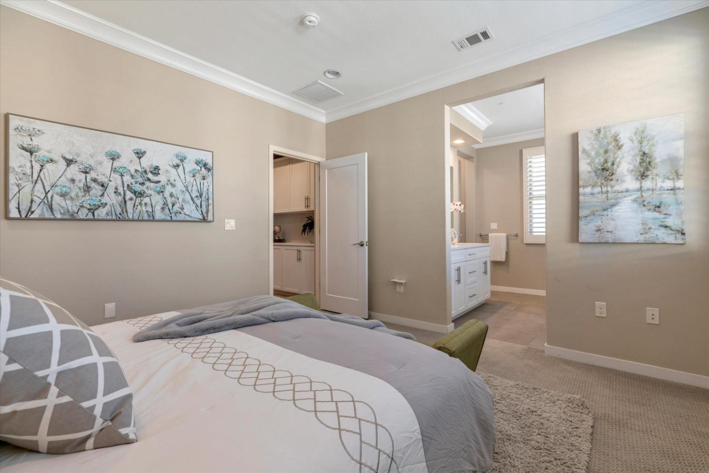 Detail Gallery Image 43 of 56 For 1002 Foxglove Pl, San Jose,  CA 95131 - 4 Beds | 3/1 Baths