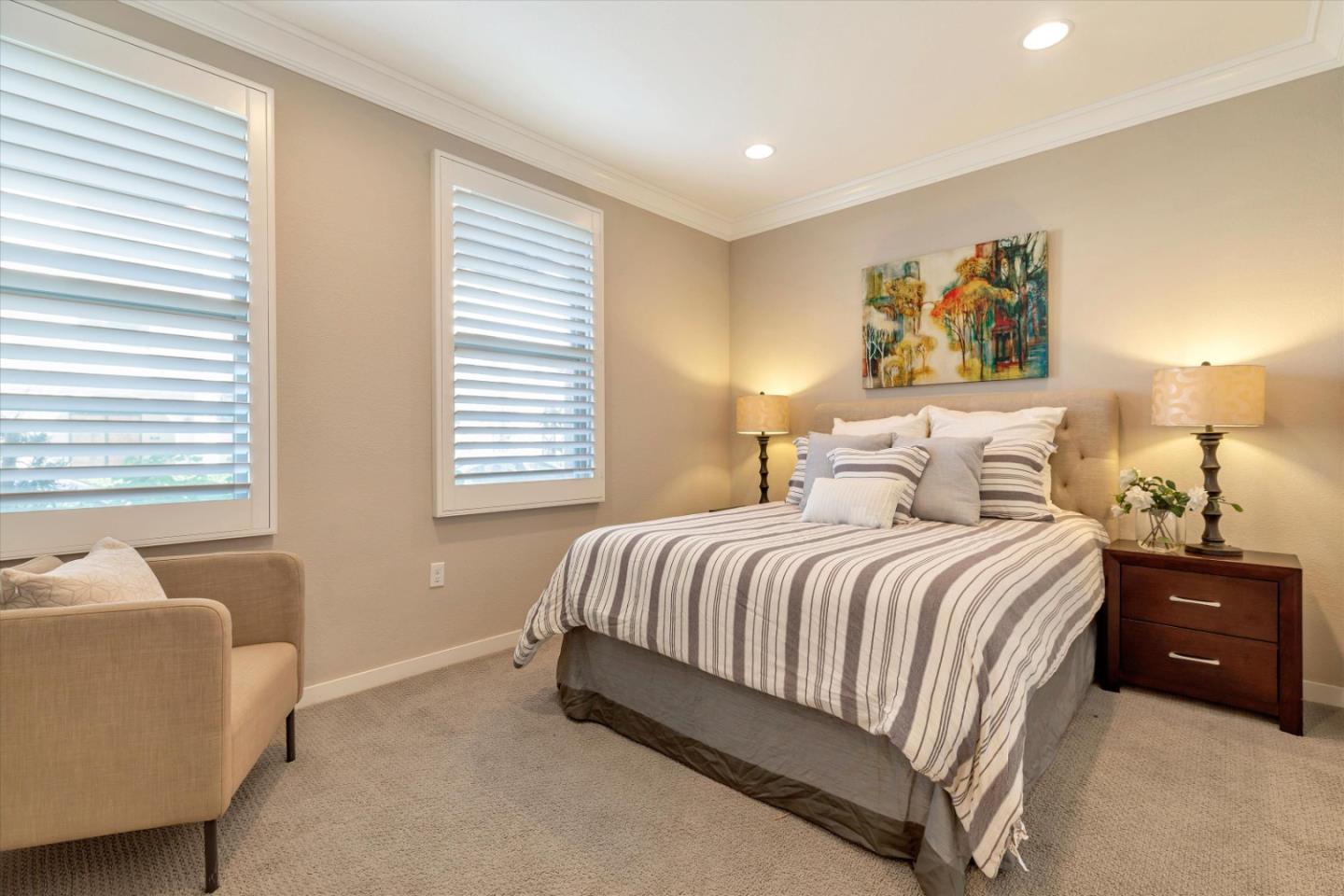 Detail Gallery Image 9 of 56 For 1002 Foxglove Pl, San Jose,  CA 95131 - 4 Beds | 3/1 Baths