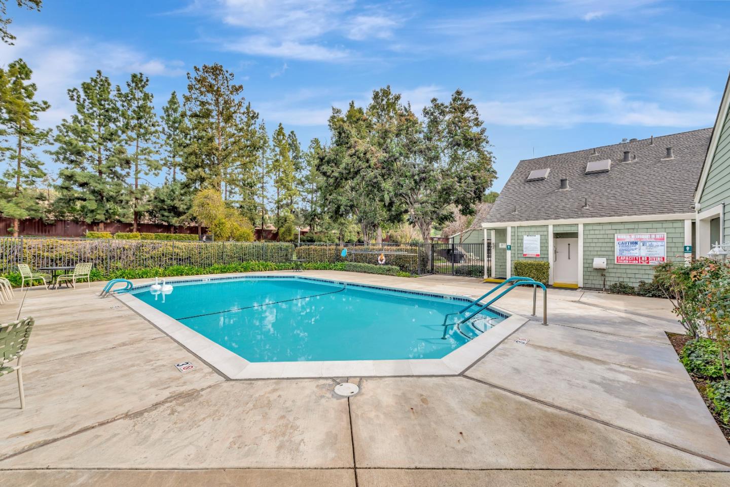 Detail Gallery Image 39 of 42 For 569 Mill Pond Dr #569,  San Jose,  CA 95125 - 2 Beds | 2 Baths