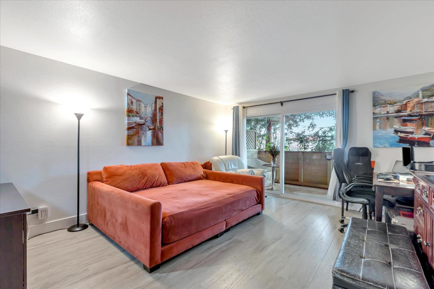 Detail Gallery Image 8 of 48 For 1031 Crestview Dr #118,  Mountain View,  CA 94040 - 1 Beds | 1 Baths