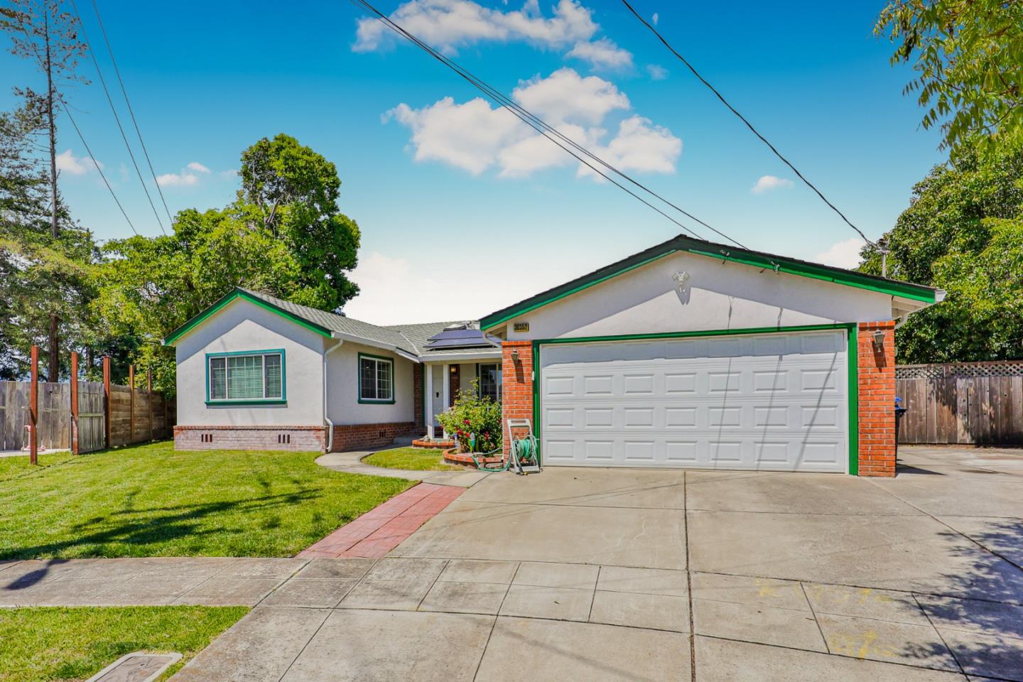 Detail Gallery Image 1 of 1 For 30352 Saint Annes Pl, Hayward,  CA 94544 - 4 Beds | 2 Baths