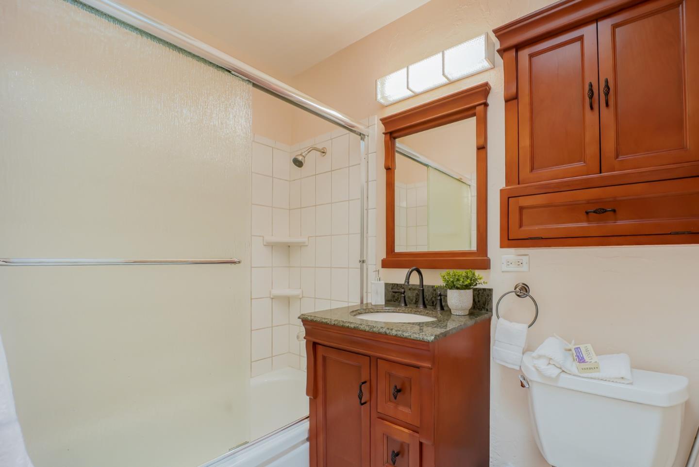 Detail Gallery Image 29 of 57 For 30352 Saint Annes Pl, Hayward,  CA 94544 - 4 Beds | 2 Baths