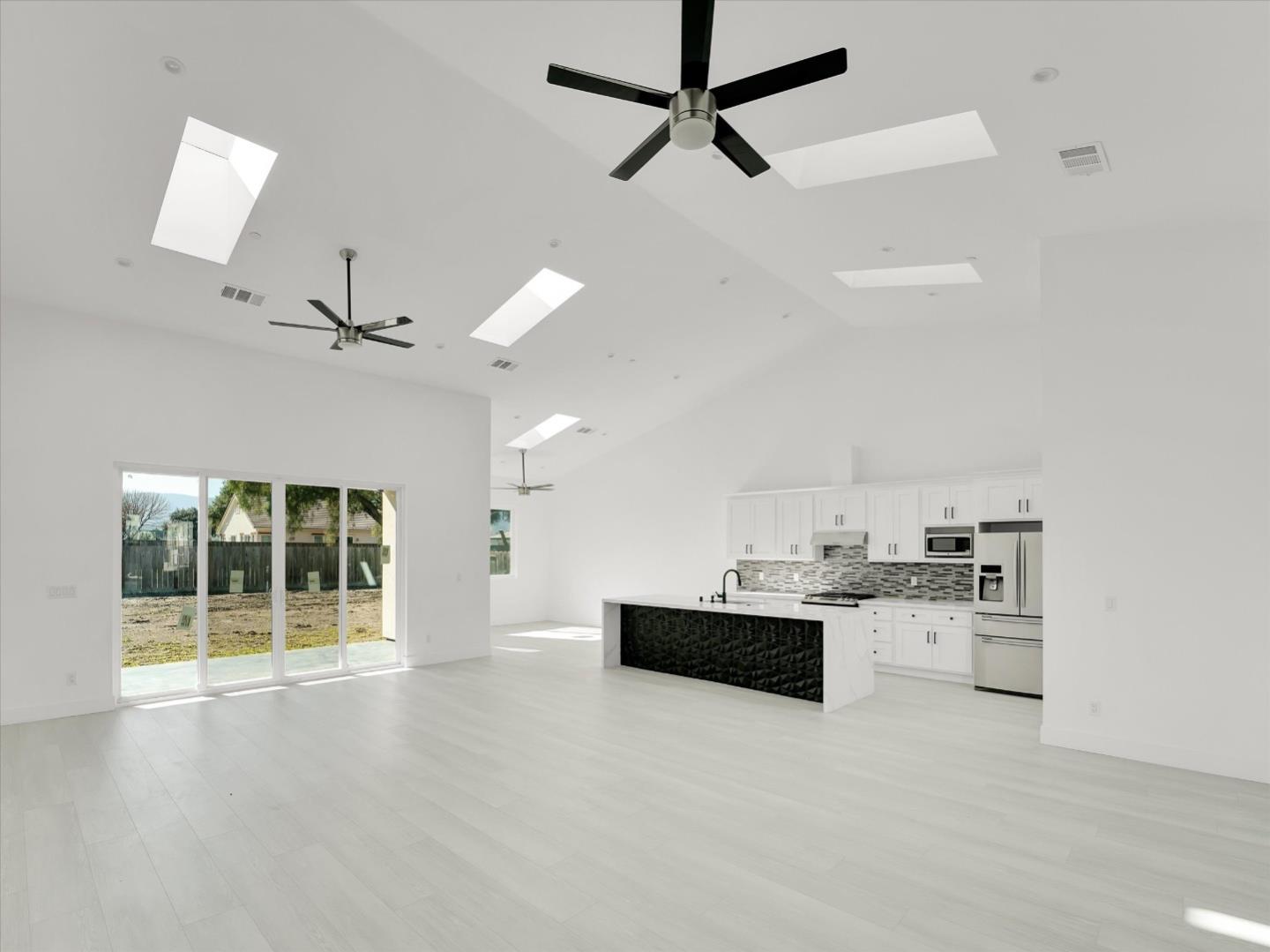 231 Bundeson Dr Unit 100, Hollister, CA 95023 photo 11
