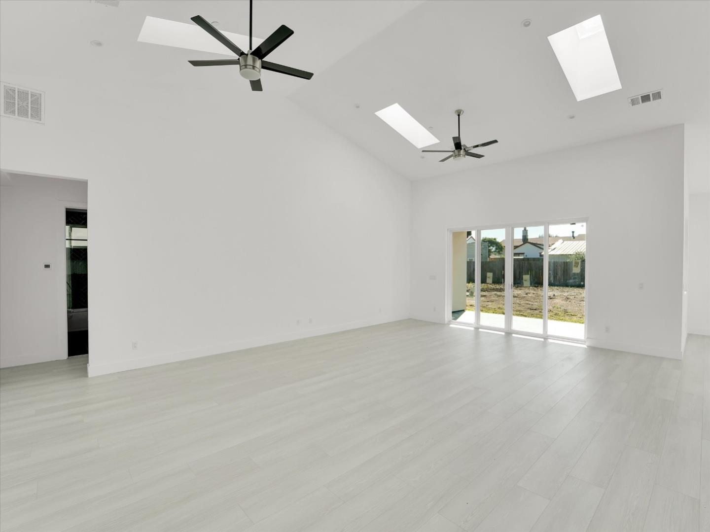 231 Bundeson Dr Unit 100, Hollister, CA 95023 photo 16