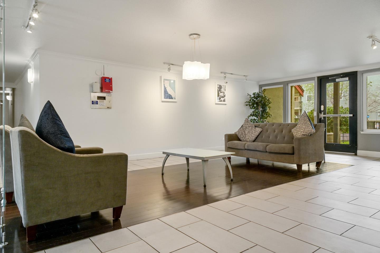 Detail Gallery Image 19 of 31 For 1318 B St #203,  Hayward,  CA 94541 - 2 Beds | 2 Baths