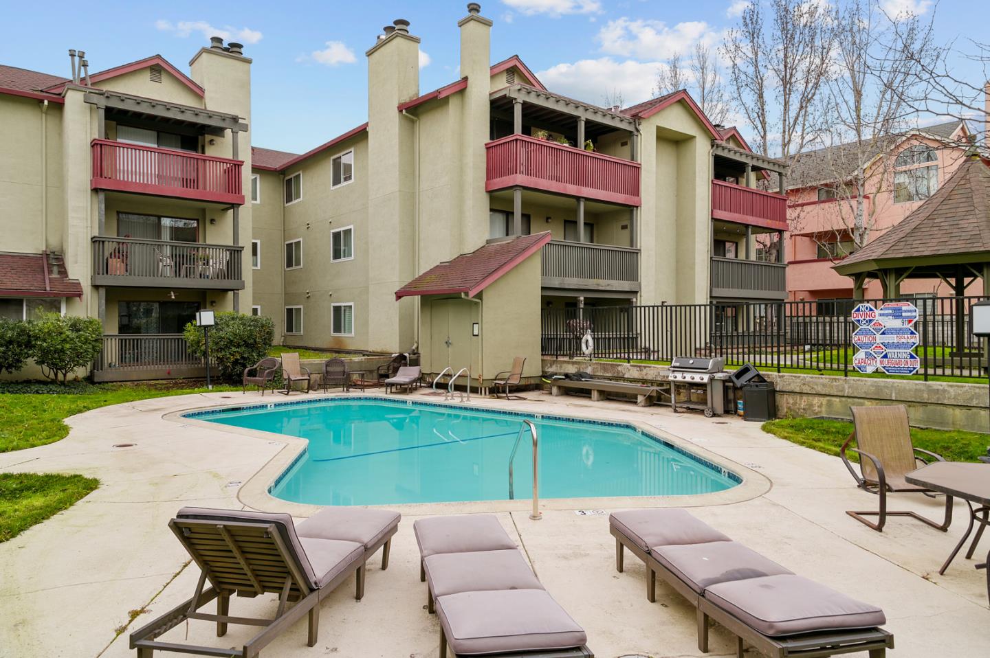 Detail Gallery Image 20 of 31 For 1318 B St #203,  Hayward,  CA 94541 - 2 Beds | 2 Baths