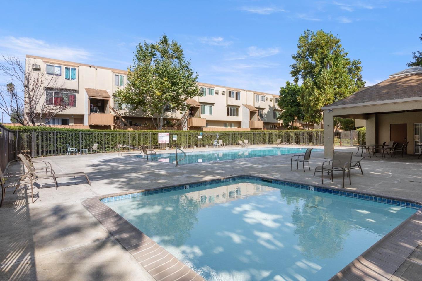 Detail Gallery Image 16 of 19 For 320 Auburn Way #25,  San Jose,  CA 95129 - 2 Beds | 1 Baths