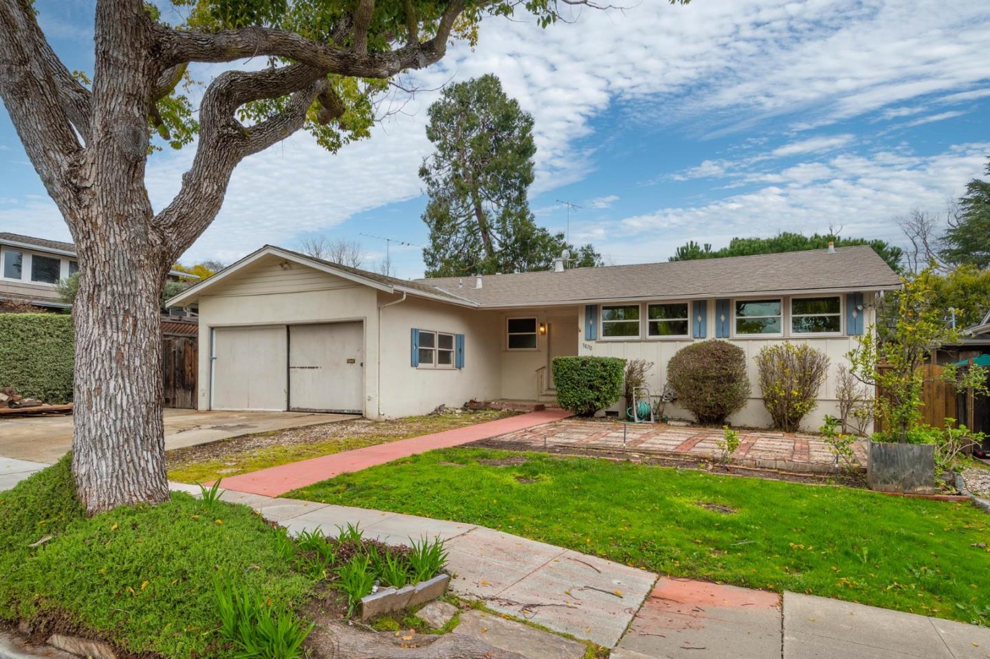 Detail Gallery Image 1 of 1 For 3070 Sterling Way, Redwood City,  CA 94061 - 3 Beds | 2 Baths