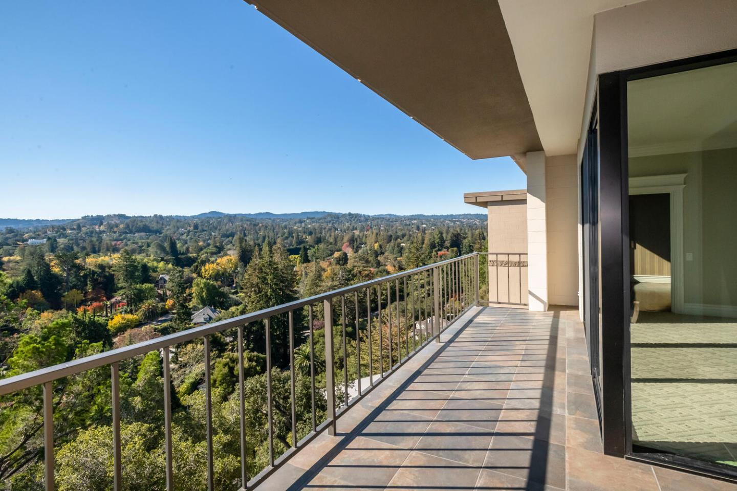 Detail Gallery Image 3 of 35 For 50 Mounds Rd #610,  San Mateo,  CA 94402 - 2 Beds | 2 Baths
