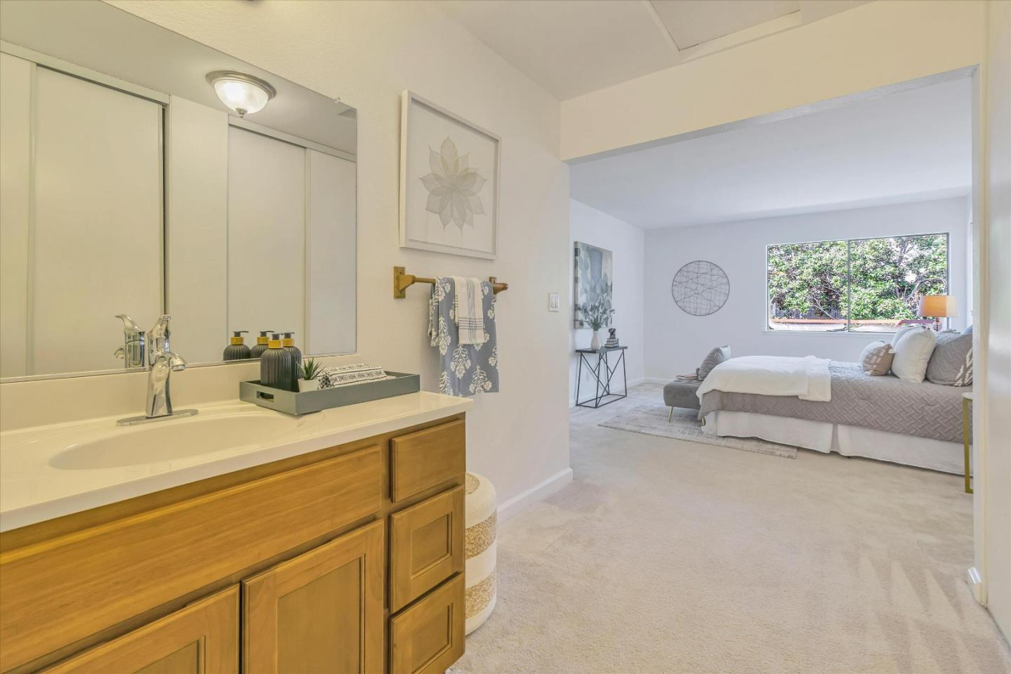 Detail Gallery Image 14 of 21 For 5015 Valley Crest Dr #127,  Concord,  CA 94521 - 2 Beds | 2 Baths