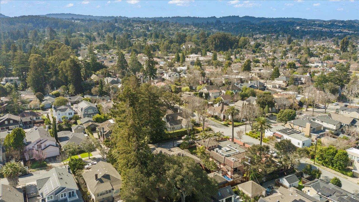 Detail Gallery Image 67 of 67 For 1032 Cabrillo Ave, Burlingame,  CA 94010 - 5 Beds | 5/1 Baths