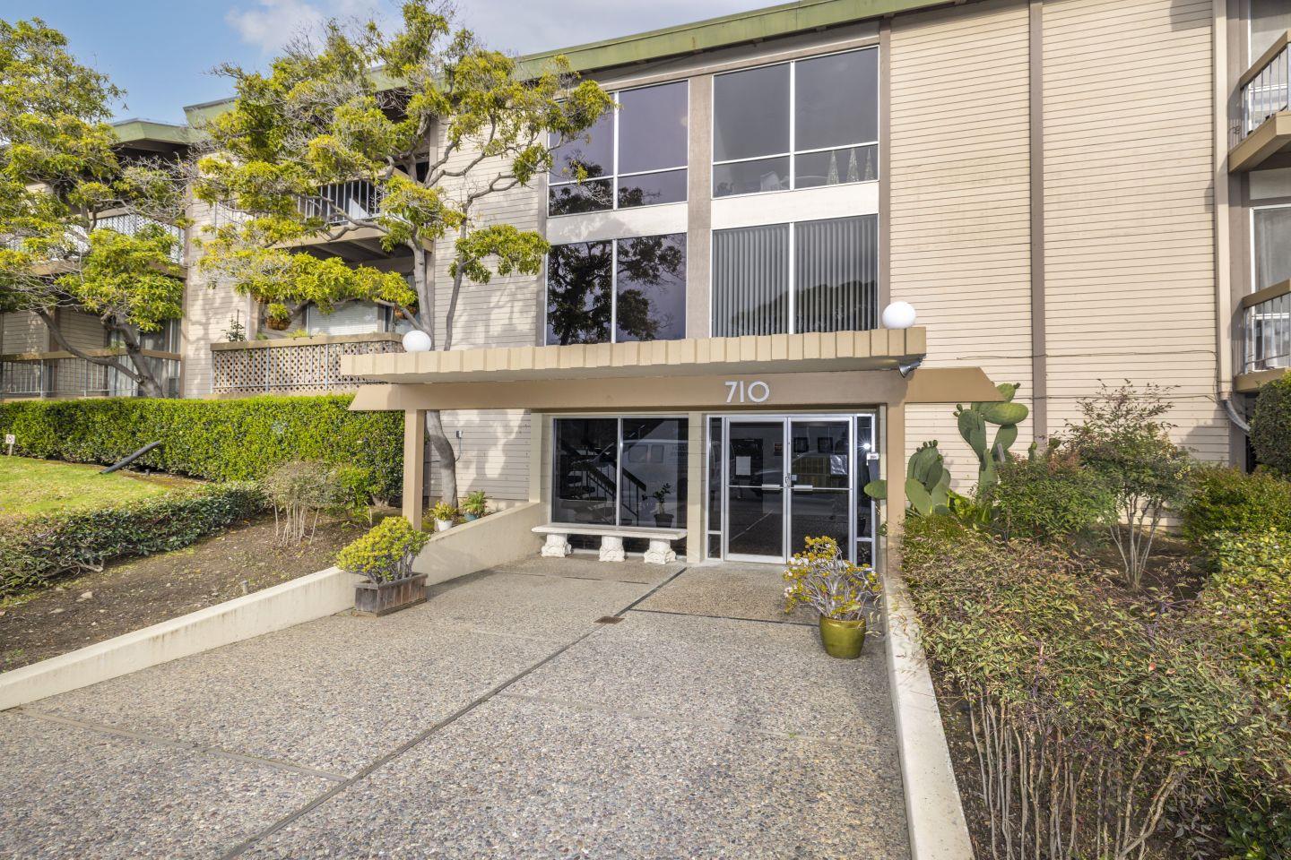 Photo of 710 Mariners Island Blvd #202 in San Mateo, CA