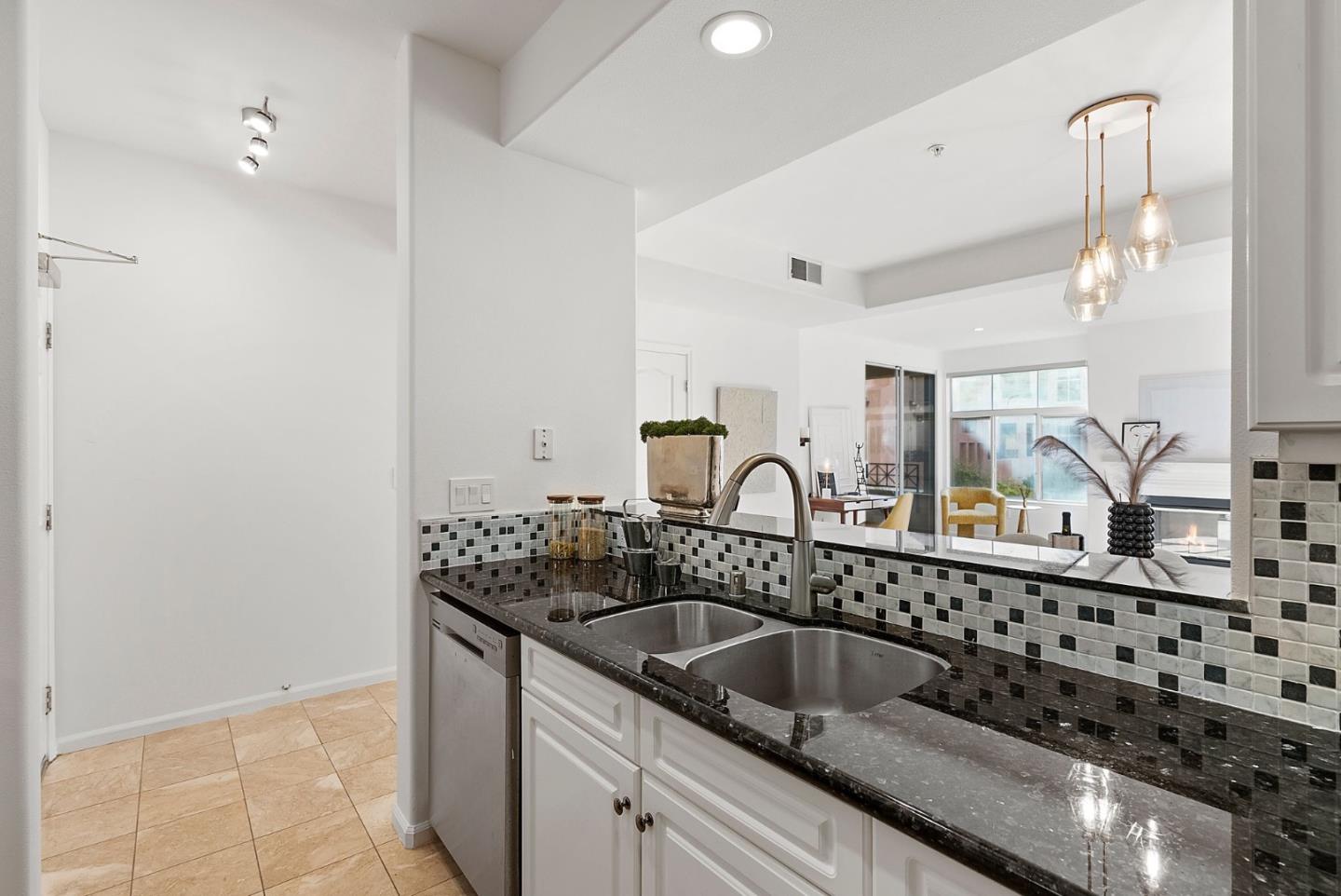 Detail Gallery Image 11 of 27 For 1951 Ofarrell St #204,  San Mateo,  CA 94403 - 2 Beds | 2 Baths