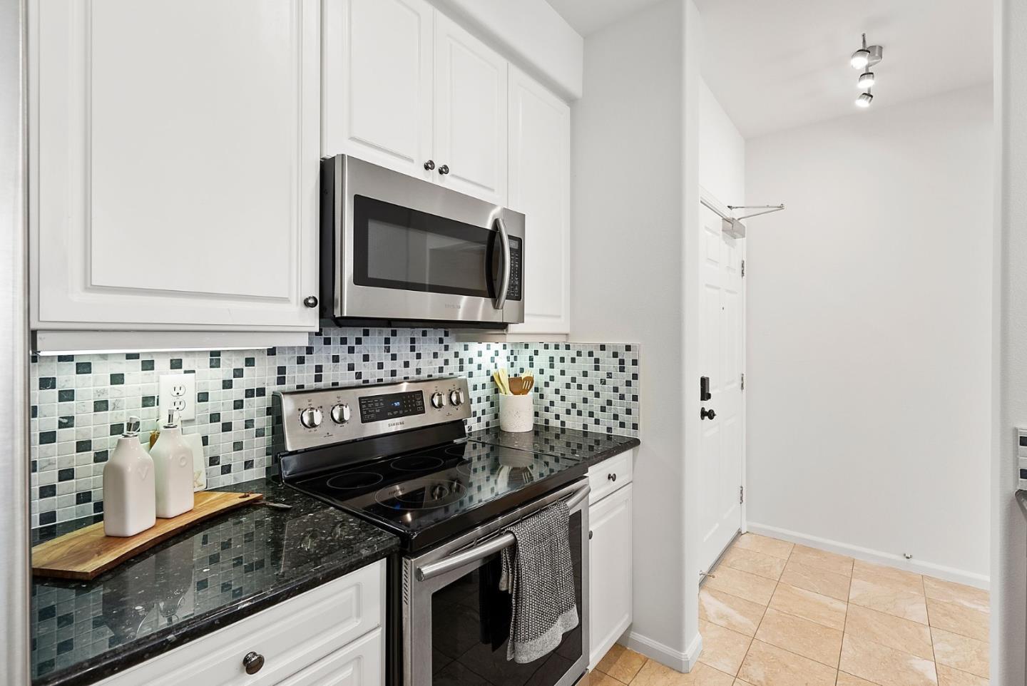 Detail Gallery Image 12 of 27 For 1951 Ofarrell St #204,  San Mateo,  CA 94403 - 2 Beds | 2 Baths