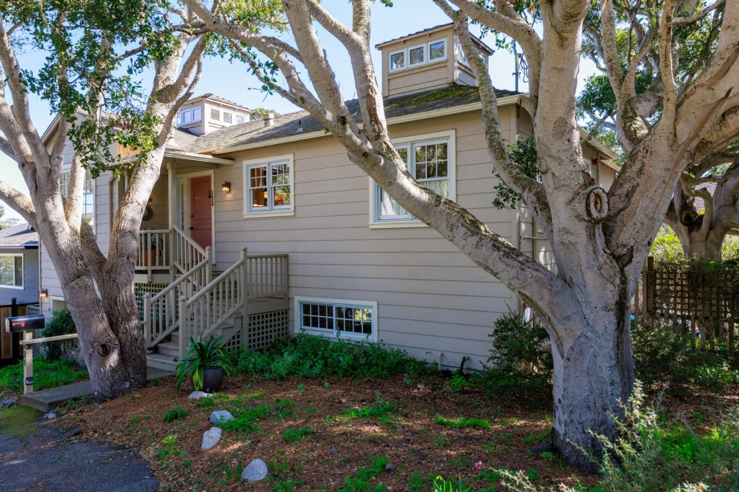 Detail Gallery Image 45 of 46 For 229 Locust St, Pacific Grove,  CA 93950 - 2 Beds | 2 Baths