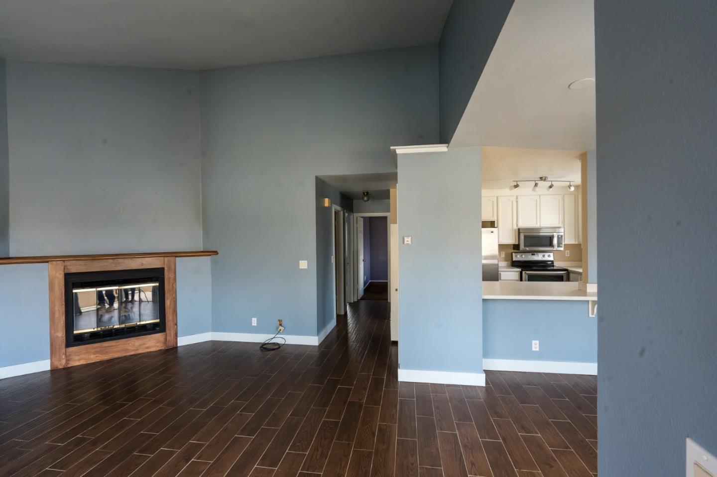 Detail Gallery Image 6 of 17 For 30 W San Joaquin St #6,  Salinas,  CA 93901 - 2 Beds | 1 Baths