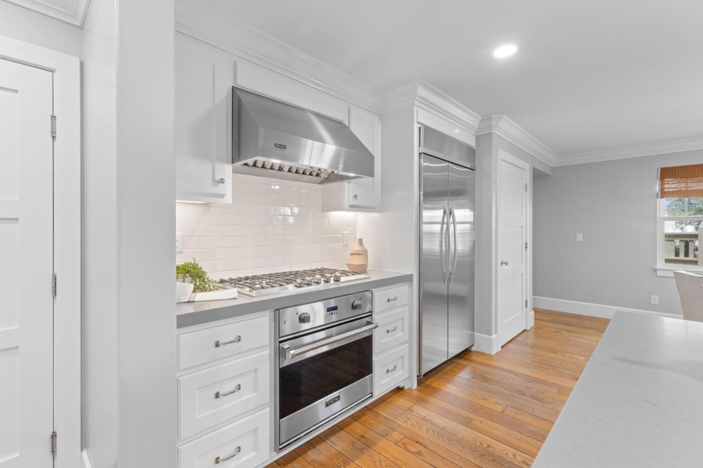 Detail Gallery Image 11 of 29 For 16870 Roberts Rd, Los Gatos,  CA 95032 - 3 Beds | 2/1 Baths