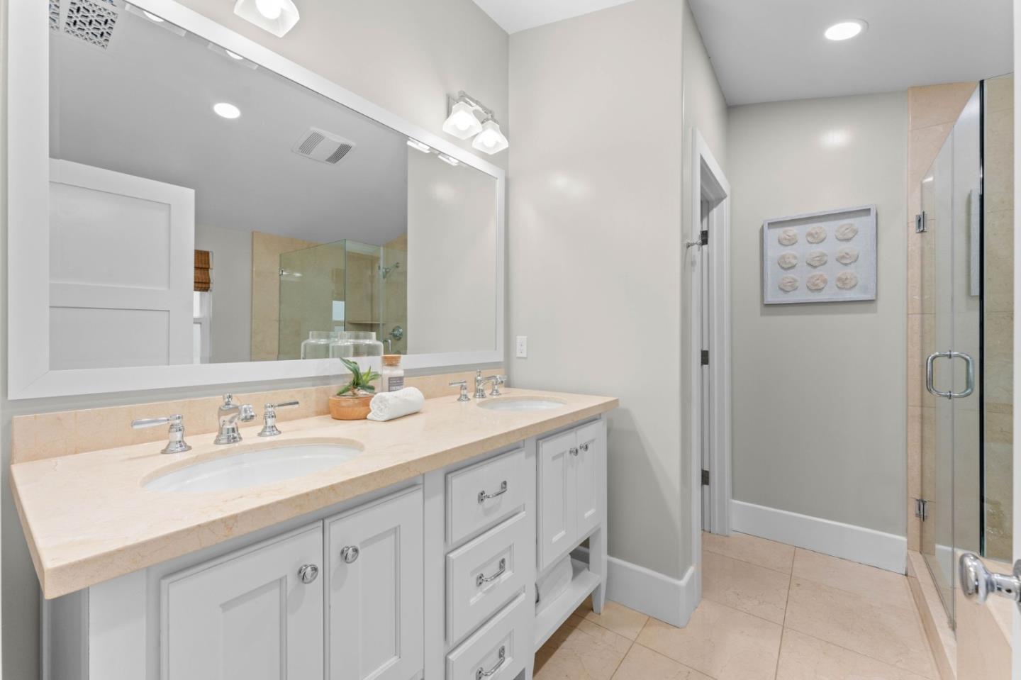 Detail Gallery Image 22 of 29 For 16870 Roberts Rd, Los Gatos,  CA 95032 - 3 Beds | 2/1 Baths