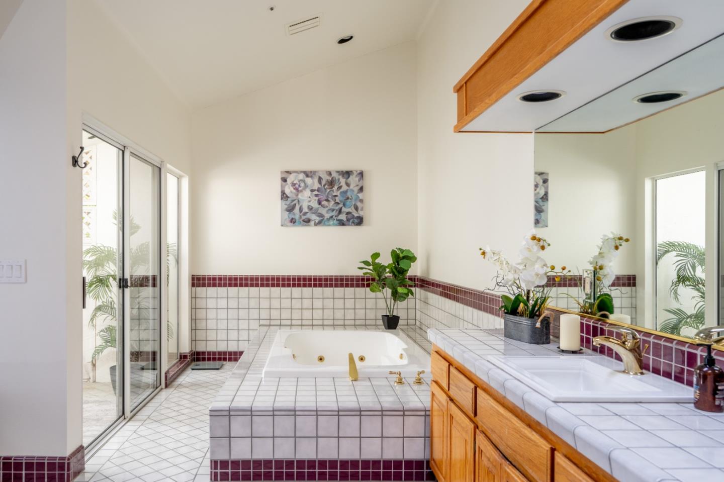 Detail Gallery Image 23 of 31 For 23675 Determine Ln, Monterey,  CA 93940 - 3 Beds | 2/1 Baths
