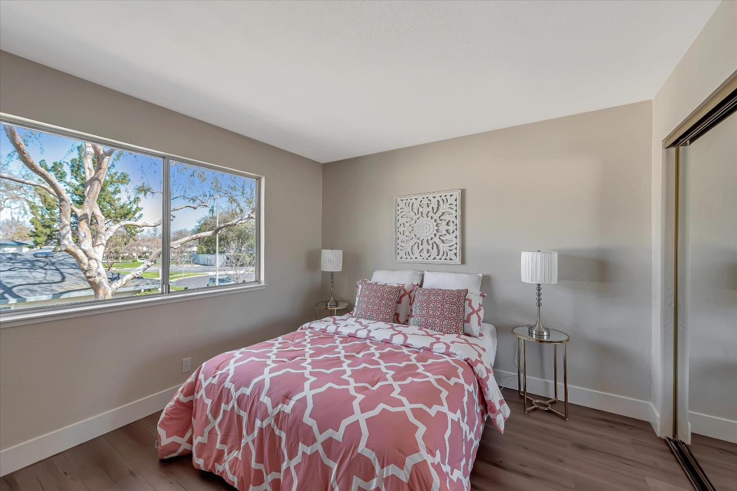 Detail Gallery Image 11 of 21 For 283 E Latimer Ave #4,  Campbell,  CA 95008 - 2 Beds | 1 Baths