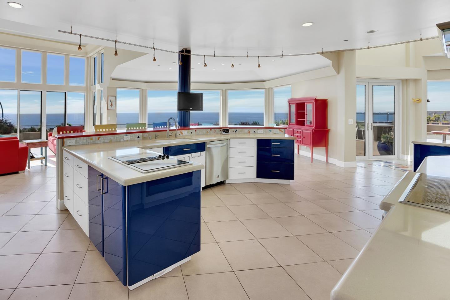 Detail Gallery Image 23 of 85 For 422 Seaview Dr, Aptos,  CA 95003 - 5 Beds | 6/1 Baths