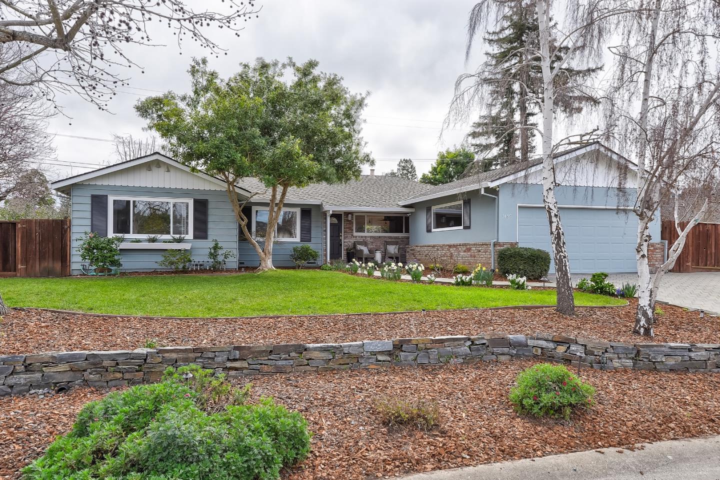 Detail Gallery Image 1 of 1 For 1450 Holt Ave, Los Altos,  CA 94024 - 4 Beds | 2/1 Baths