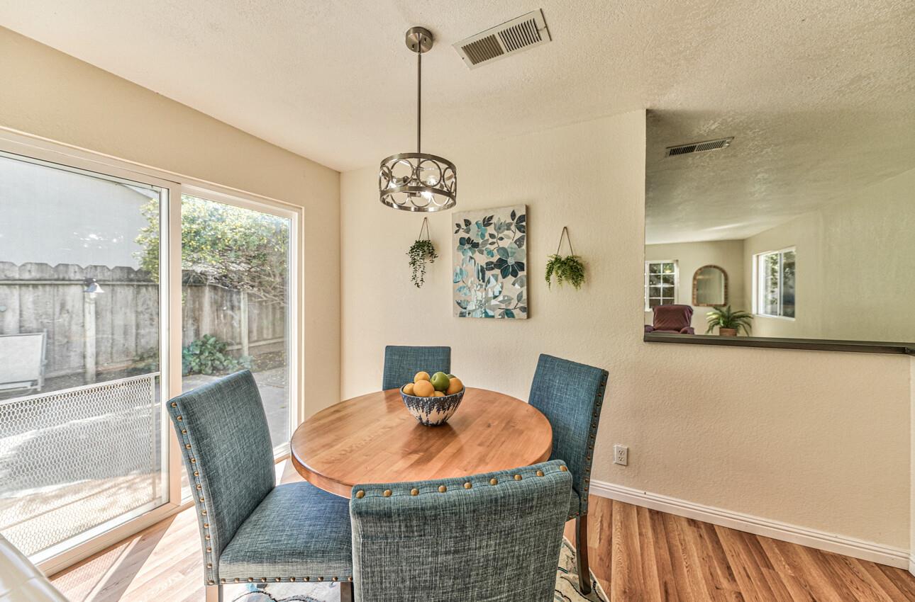 Detail Gallery Image 10 of 37 For 18428 Northridge Dr, Salinas,  CA 93906 - 3 Beds | 2 Baths