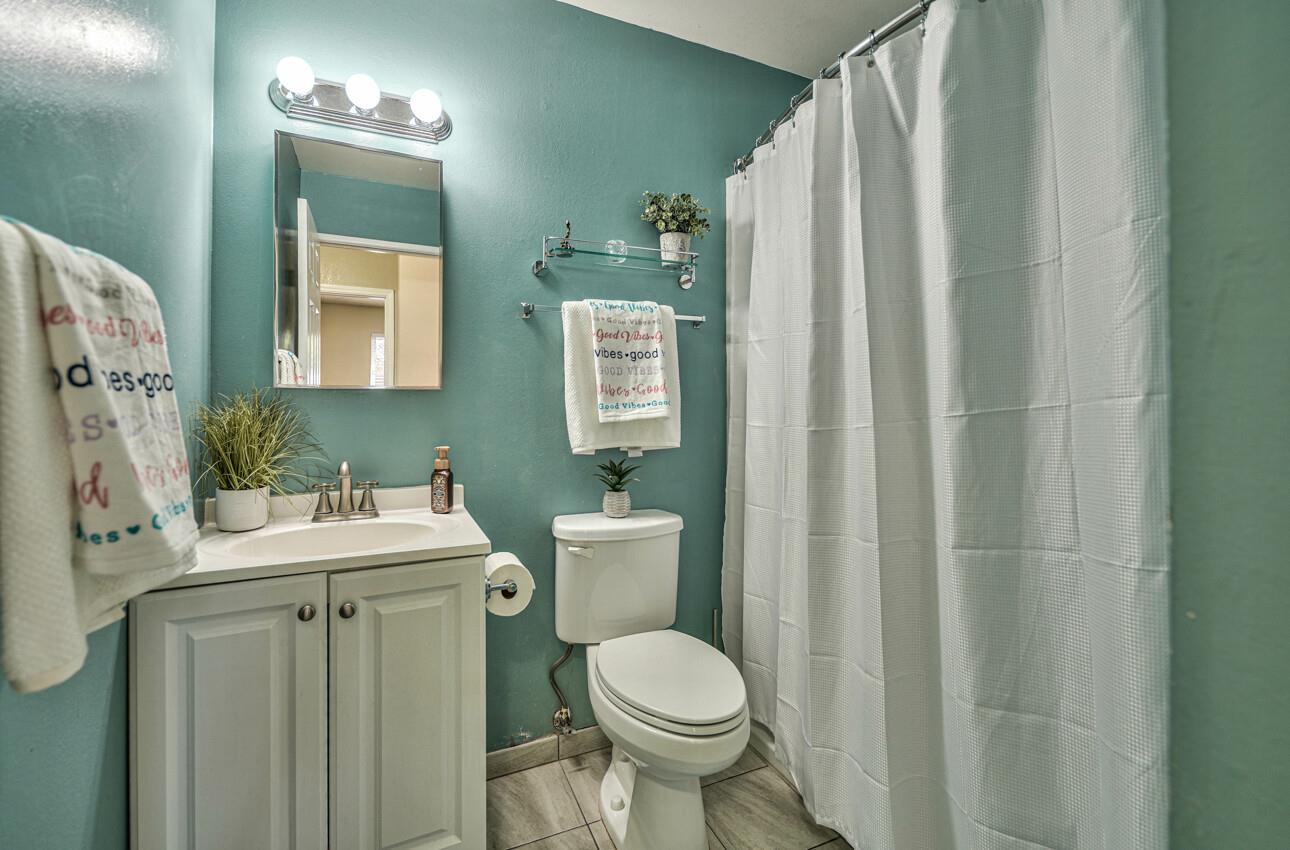 Detail Gallery Image 24 of 37 For 18428 Northridge Dr, Salinas,  CA 93906 - 3 Beds | 2 Baths