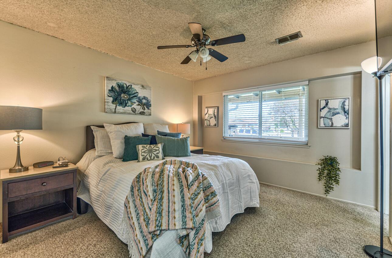 Detail Gallery Image 5 of 37 For 18428 Northridge Dr, Salinas,  CA 93906 - 3 Beds | 2 Baths